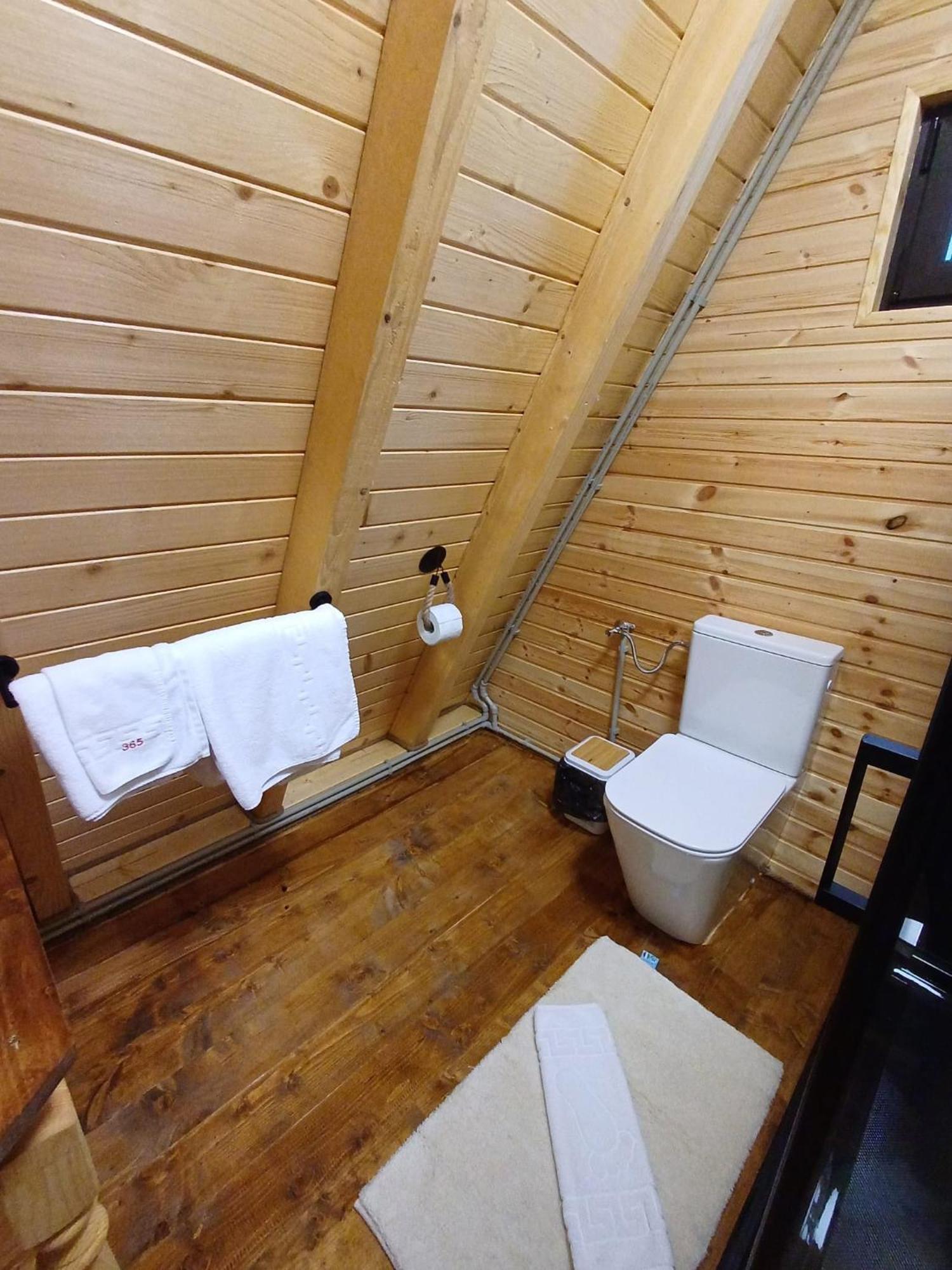 Cabana 365 Braşov Exteriör bild