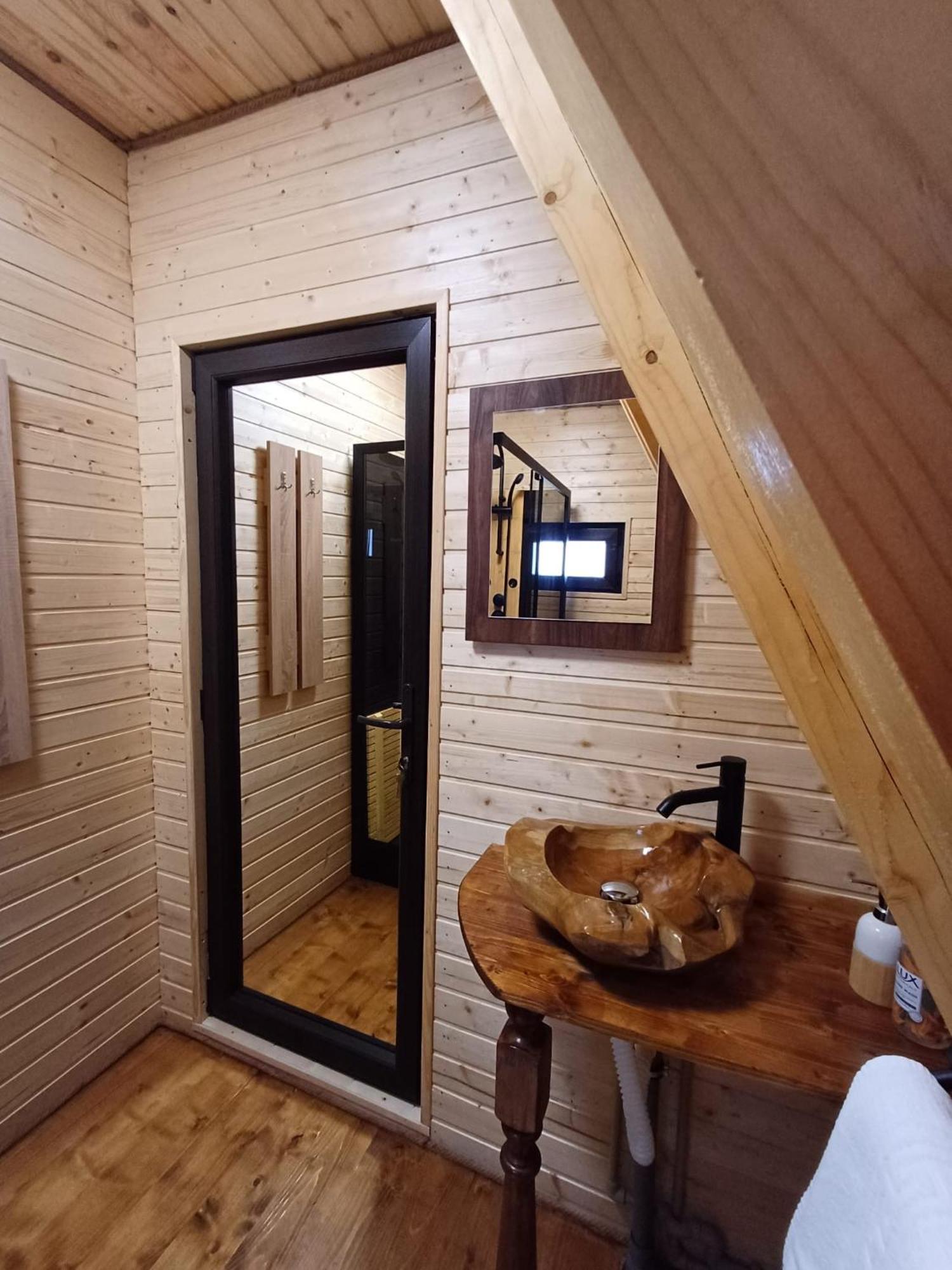 Cabana 365 Braşov Exteriör bild